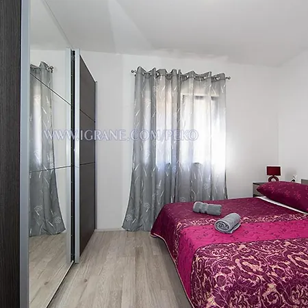 By The Sea Igrane, Makarska - 18405 Apartment *